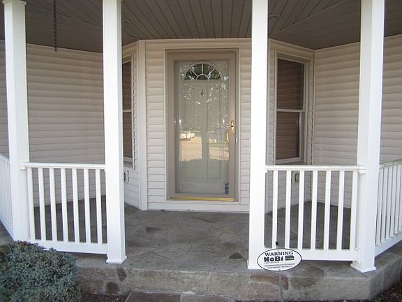3rd image of 57629 Hearthstone Ct