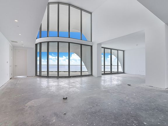 2nd image of 16901 Collins Ave #5302