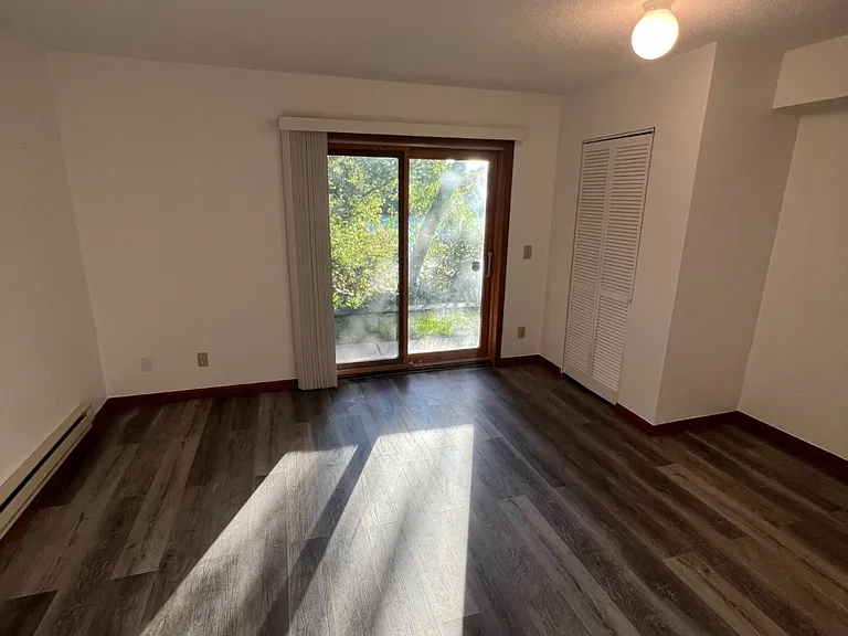 17523 Pond Cir — Photo 12