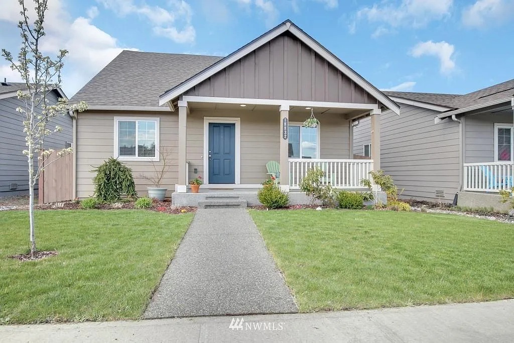 3 bed, 1418 sqft, $3,500 — Photo 2