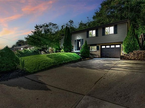 2nd image of 786 Killarney Dr