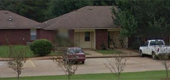 4th image of 1000 Desoto Dr
