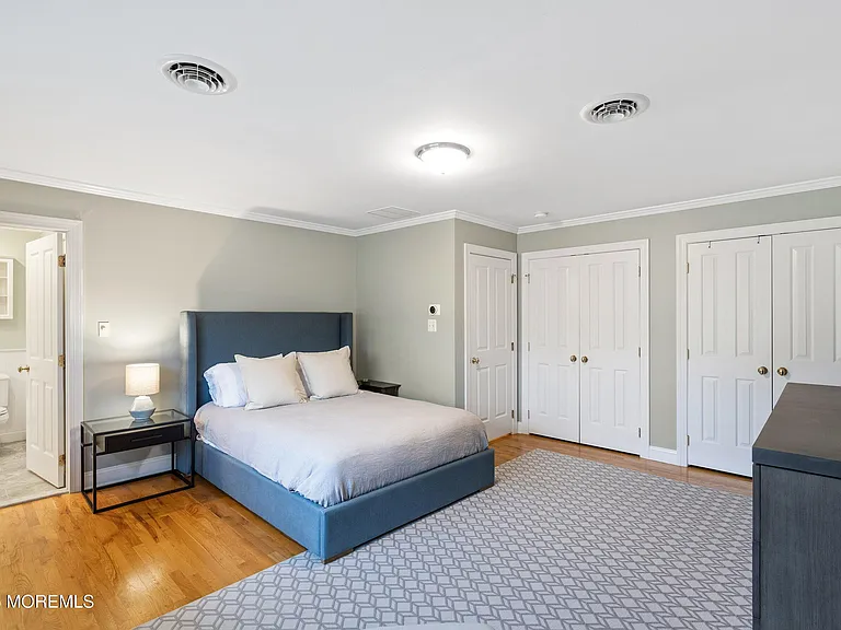 2163 Village Rd — Photo 18
