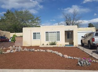 648 Monroe St SE, Albuquerque, NM 87108