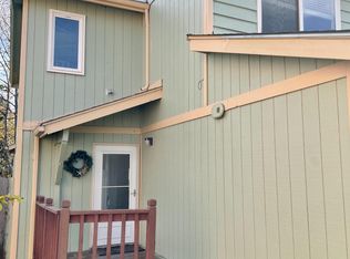 9121 Ticia Cir, Anchorage, AK 99502