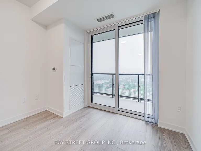 5858 Yonge St #2023 — Photo 21
