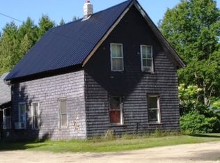 15 Crow Rd, Jefferson, NH 03583