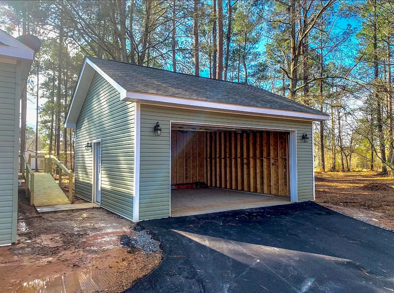 3 bed, 2000 sqft, $2,000 — Photo 3