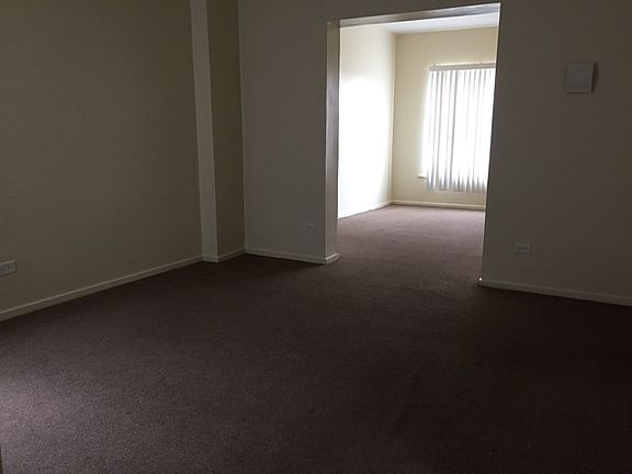 3rd image of 5769 S Wentworth Ave #2