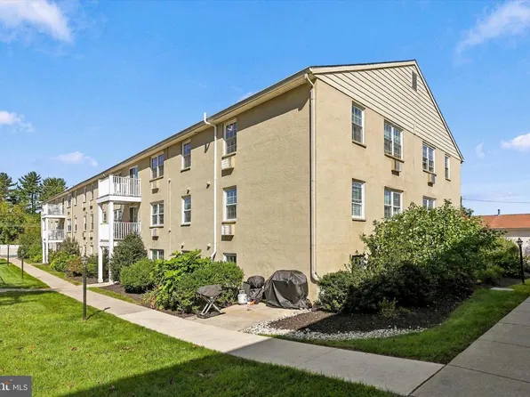 175 W King St Unit 301, Malvern, PA 19355