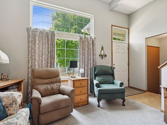 2nd image of 2946 Shelly Ln #2946