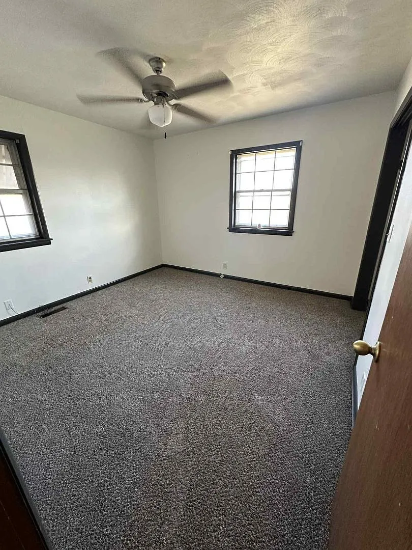 Property Photo - 16 Highland Dr
