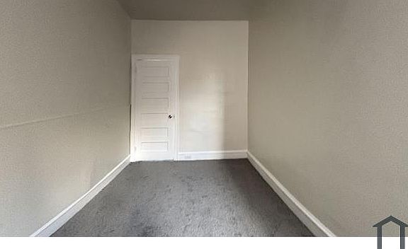 5th image of 5330 Race St