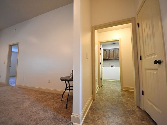 4th image of 83 Lee Road 2170