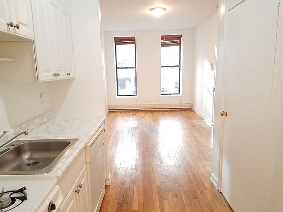 3rd image of 438 E 66th St APT 4
