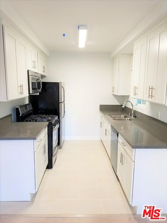 1st image of 1132 S Oakhurst Dr #1A