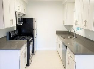 1132 S Oakhurst Dr #1A, Los Angeles, CA 90035