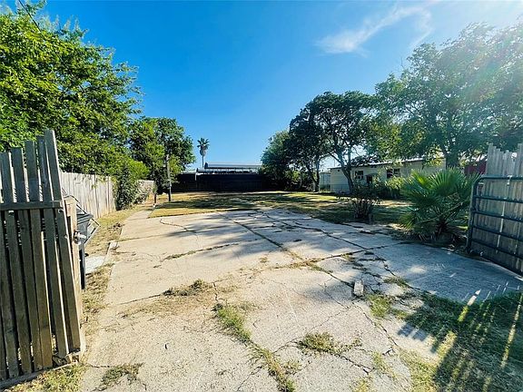 5th image of 705 Avenue K