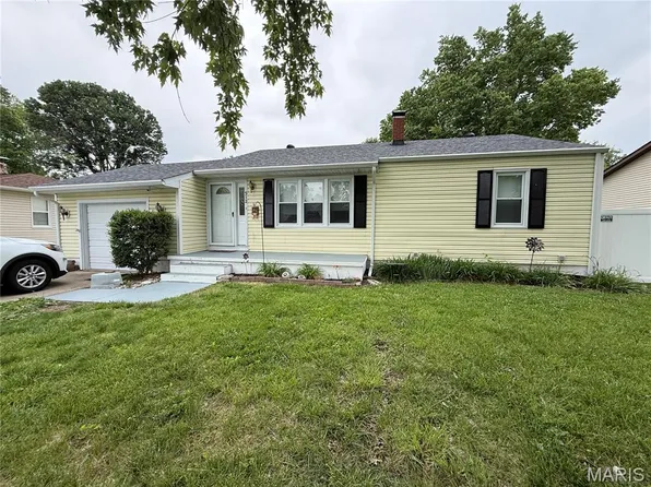 512 E Jefferson St, O'Fallon, IL 62269