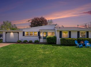 224 South St, Spring Lake, MI 49456