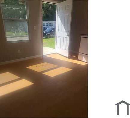 5th image of 5533 Huwood Ct #1