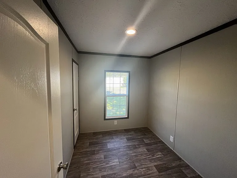 515 Tom Mann Rd — Photo 51