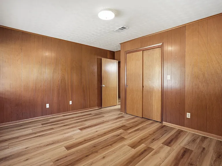10240 Post Oak Dr — Photo 30