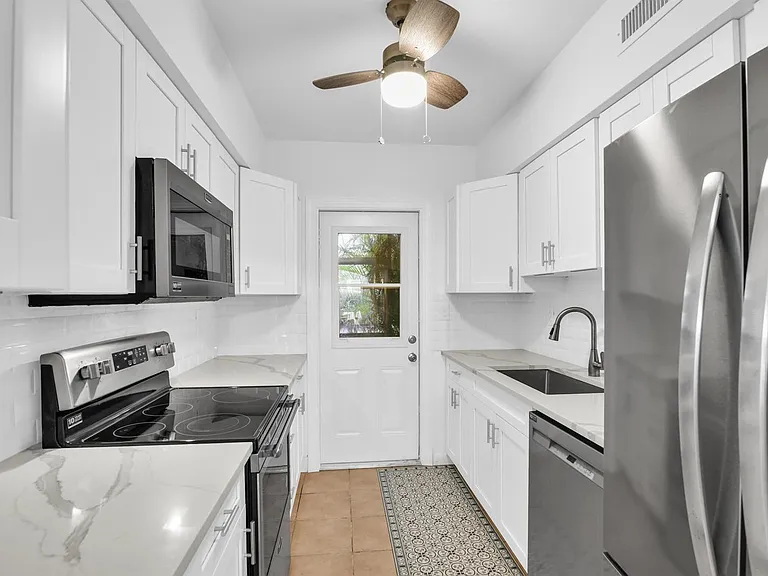 770 E Camino #0050 — Photo 10