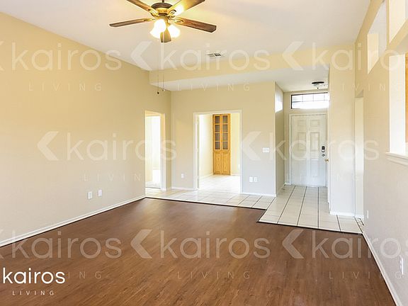 3rd image of 705 SW 154th Pl
