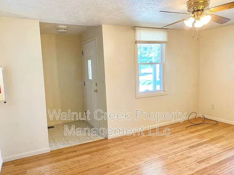 215 W Lorain St #DOWN — Photo 13