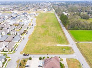 302 Montego Bay Dr, Youngsville, LA 70592