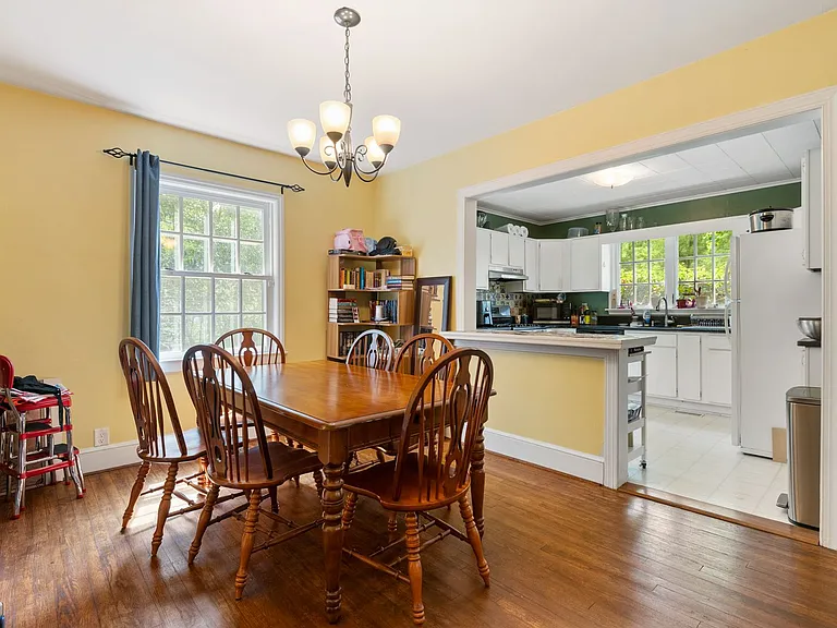 3002 Medlin Dr — Photo 4