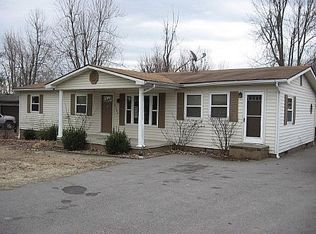 6049 Anton Rd, Madisonville, KY 42431