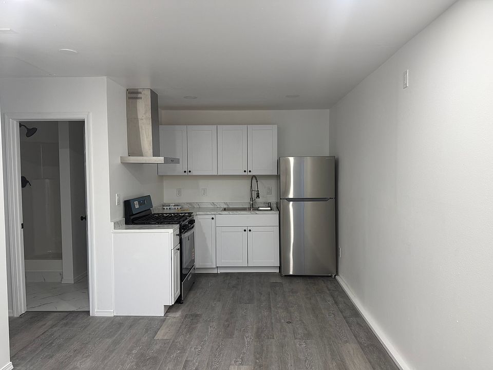 1st image of 145 S 2nd Ave #2