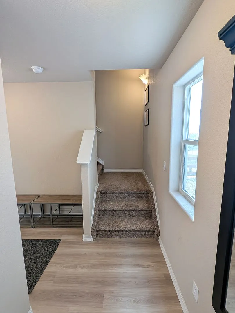 Beautiful Single Family Home — Photo 4