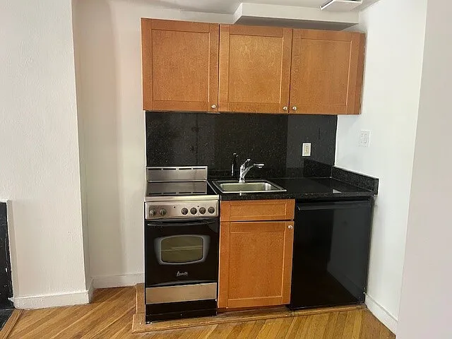 113 Sullivan Street — Photo 3
