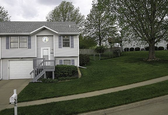 3rd image of 1755 Gryn Dr