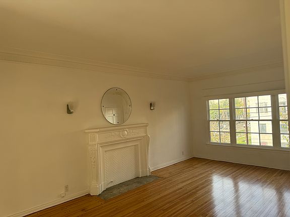 5th image of 901 S Mariposa Ave #3118