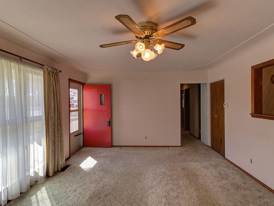 716 Southland Circle Dr, Tuscola, IL 61953 Zillow