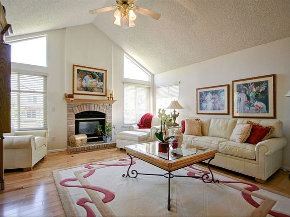 5th image of 9378 Weeping Willow Ct