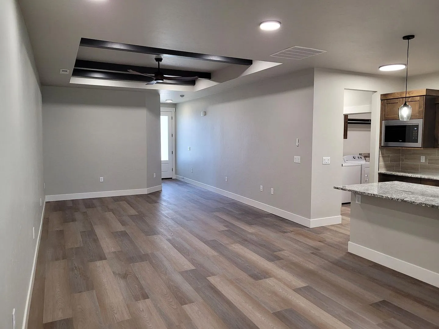 Stunning Townhome In Meridian! — Photo 2