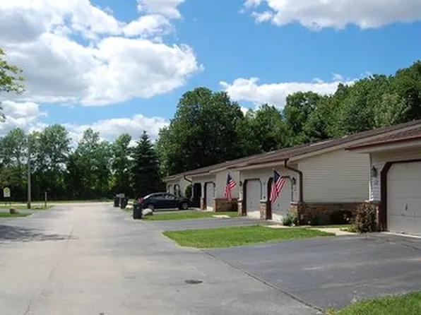 Parkwood Village Townhomes, 6350 S 35th St #11102086, Franklin, WI 53132