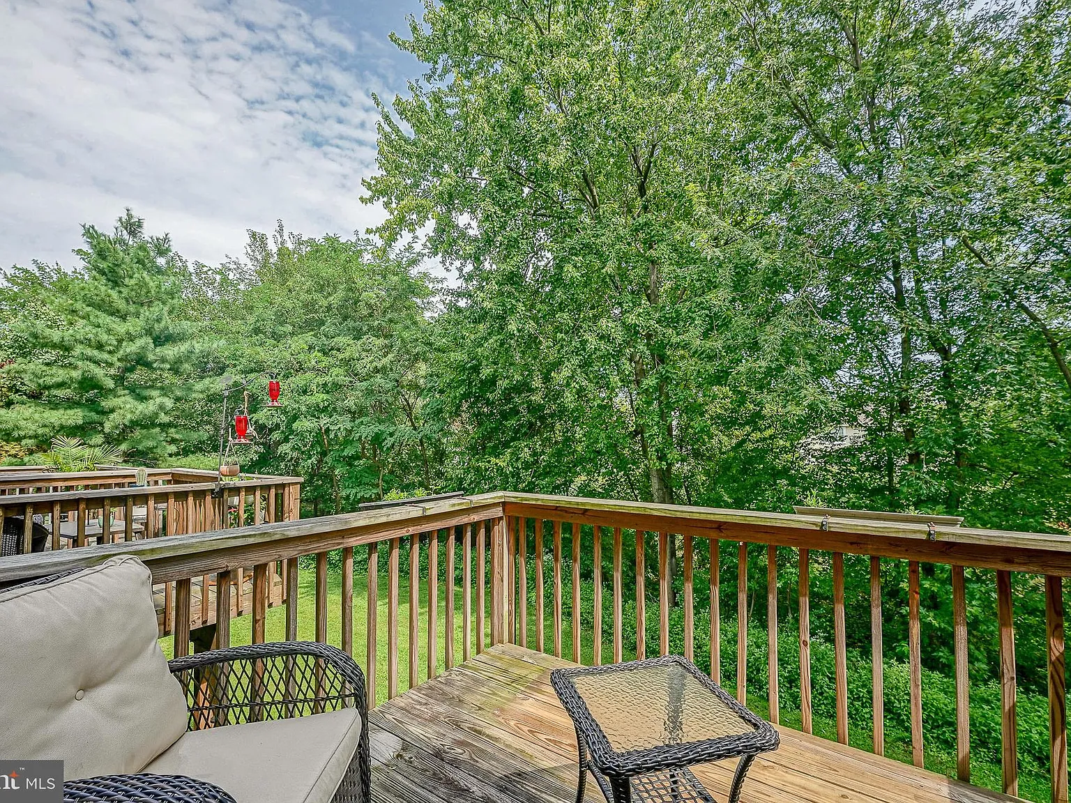 4 bed, 4.0 bath, 1932 sqft, $2,650 — Photo 2