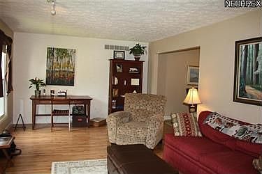 5th image of 2761 Olentangy Dr
