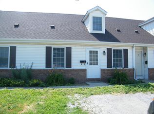 209 N East St, Chatham, IL 62629
