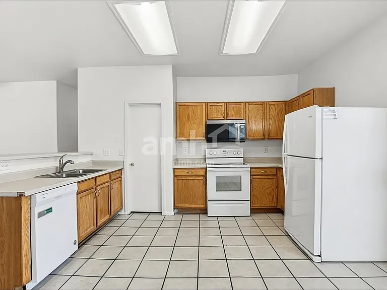 5706 E Forge Cir — Photo 3