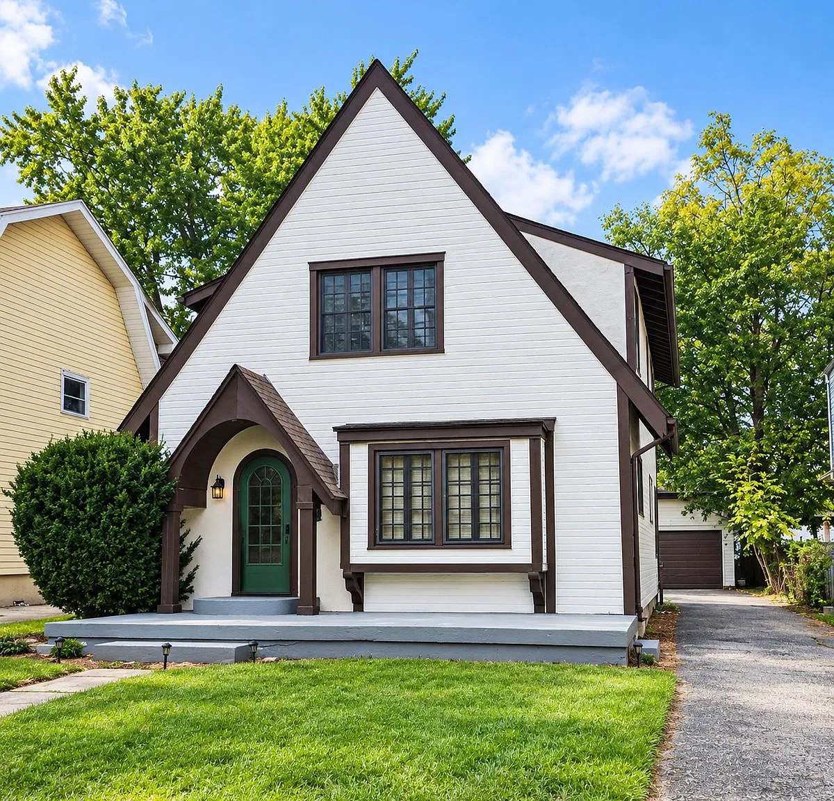 325 Knecht Dr — Photo 1