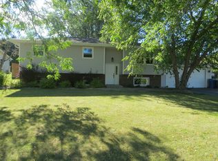 105 Ellen Ct, Oregon, WI 53575