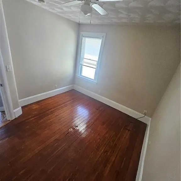 11 Windmill St — Photo 12