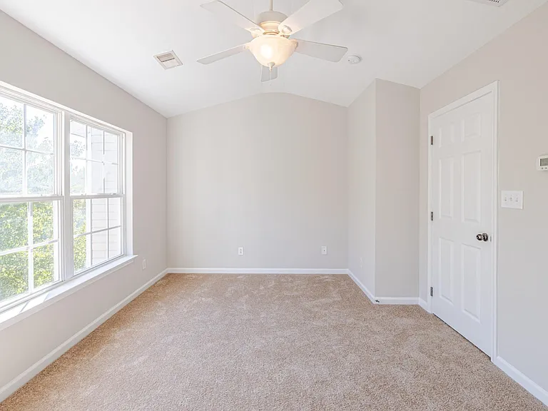 14106 Winford Ln — Photo 22